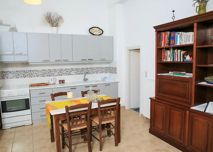Paros Rita Apartmán *