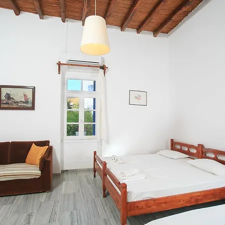 Paros Rita Daire