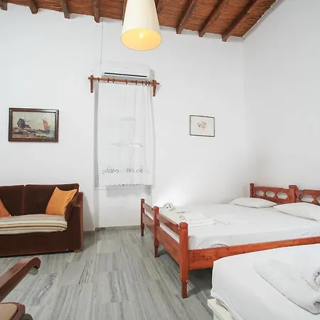 Paros Rita Apartment Piso Livadi