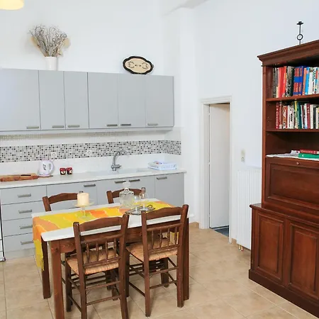 Paros Rita Apartment *